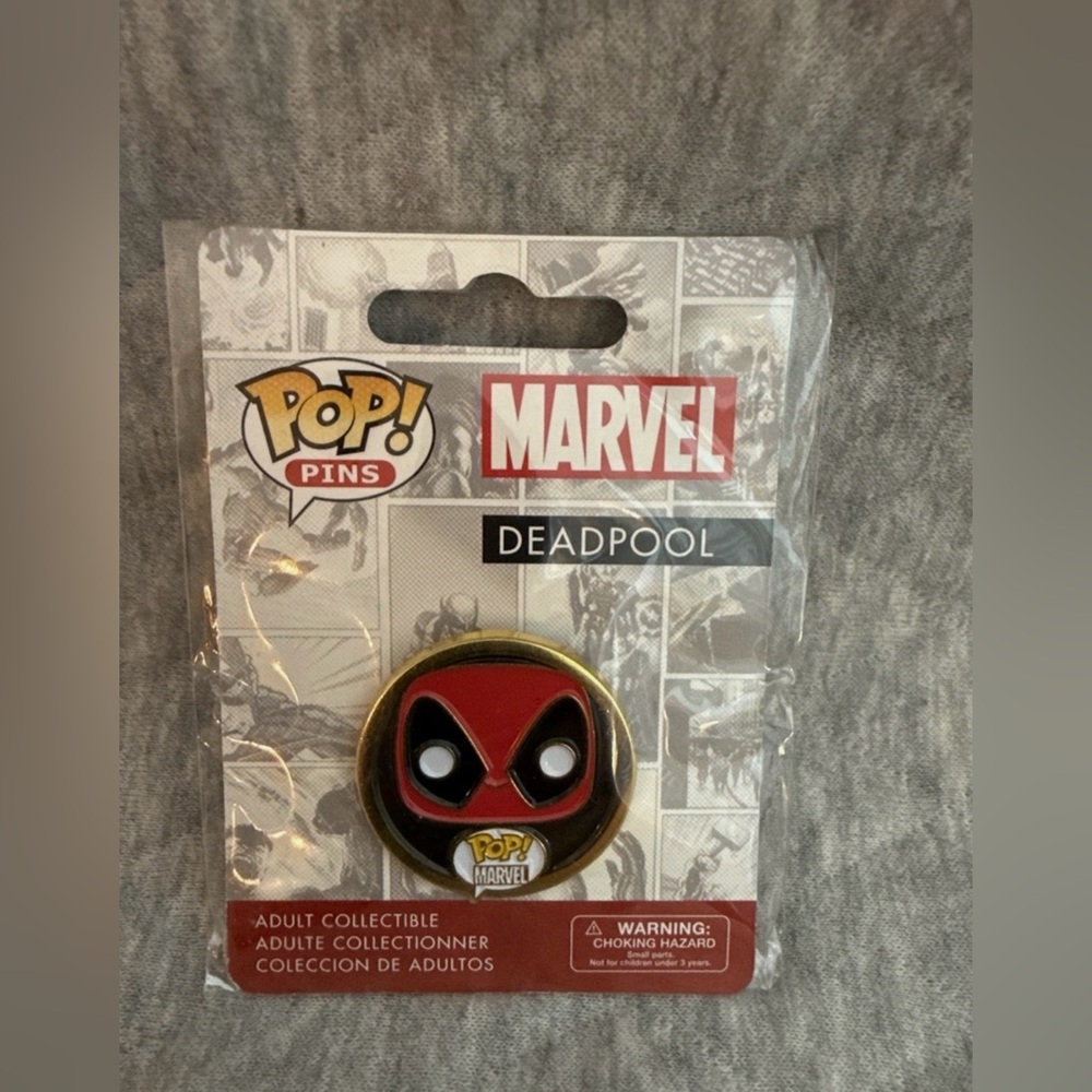 Funko Pop! Marvel Comics Deadpool Enamel Pin Collectible